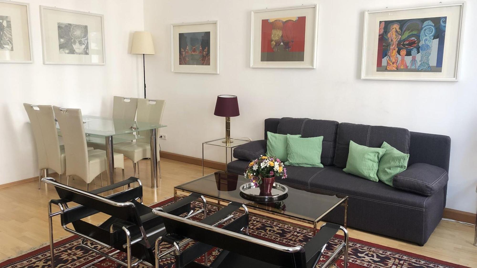 Quiet 2-Room Flat, Walking Distance To City Centre Wina Bagian luar foto
